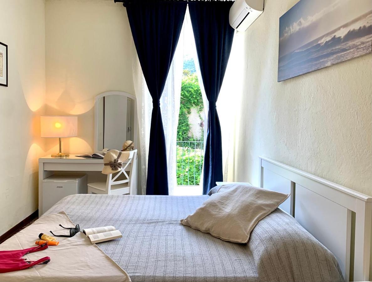 Hotel Baia Di Леванто Екстериор снимка