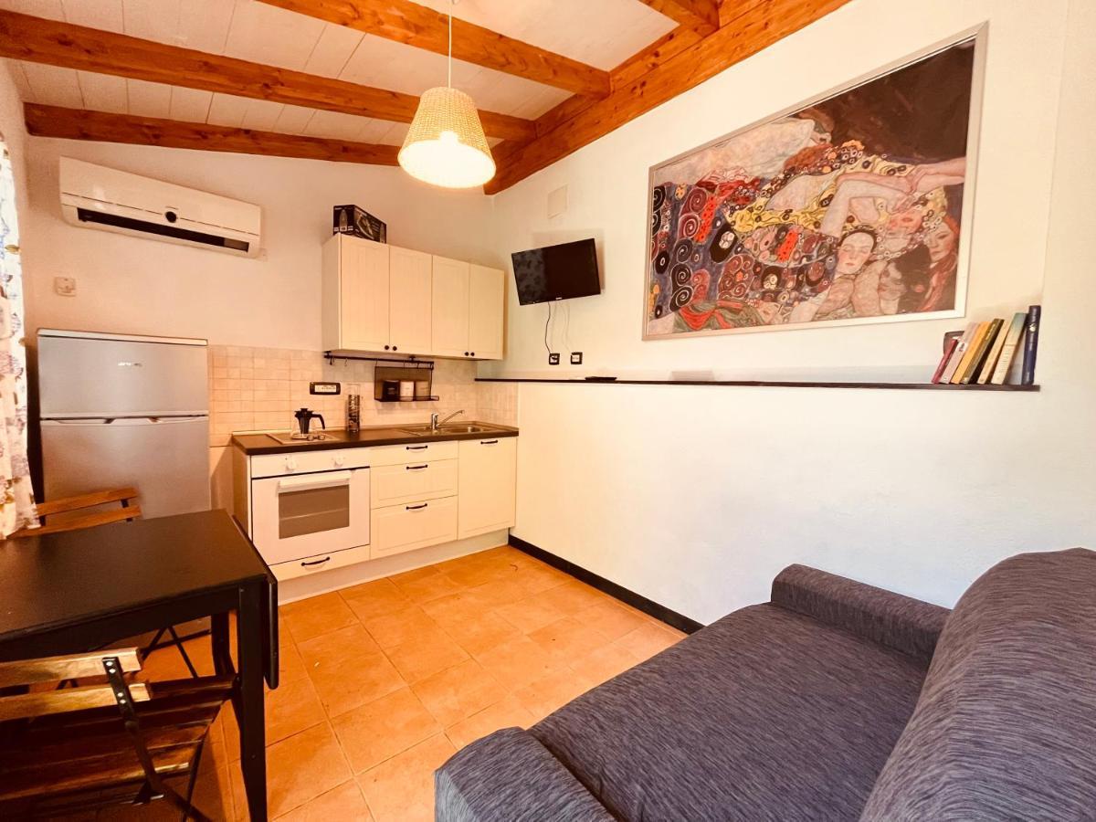 Hotel Baia Di Леванто Екстериор снимка