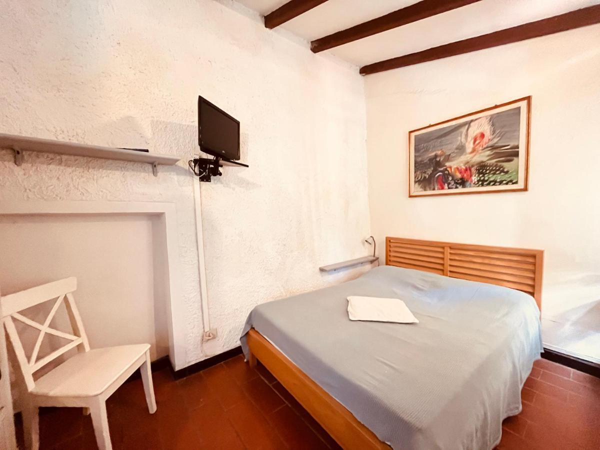 Hotel Baia Di Леванто Екстериор снимка