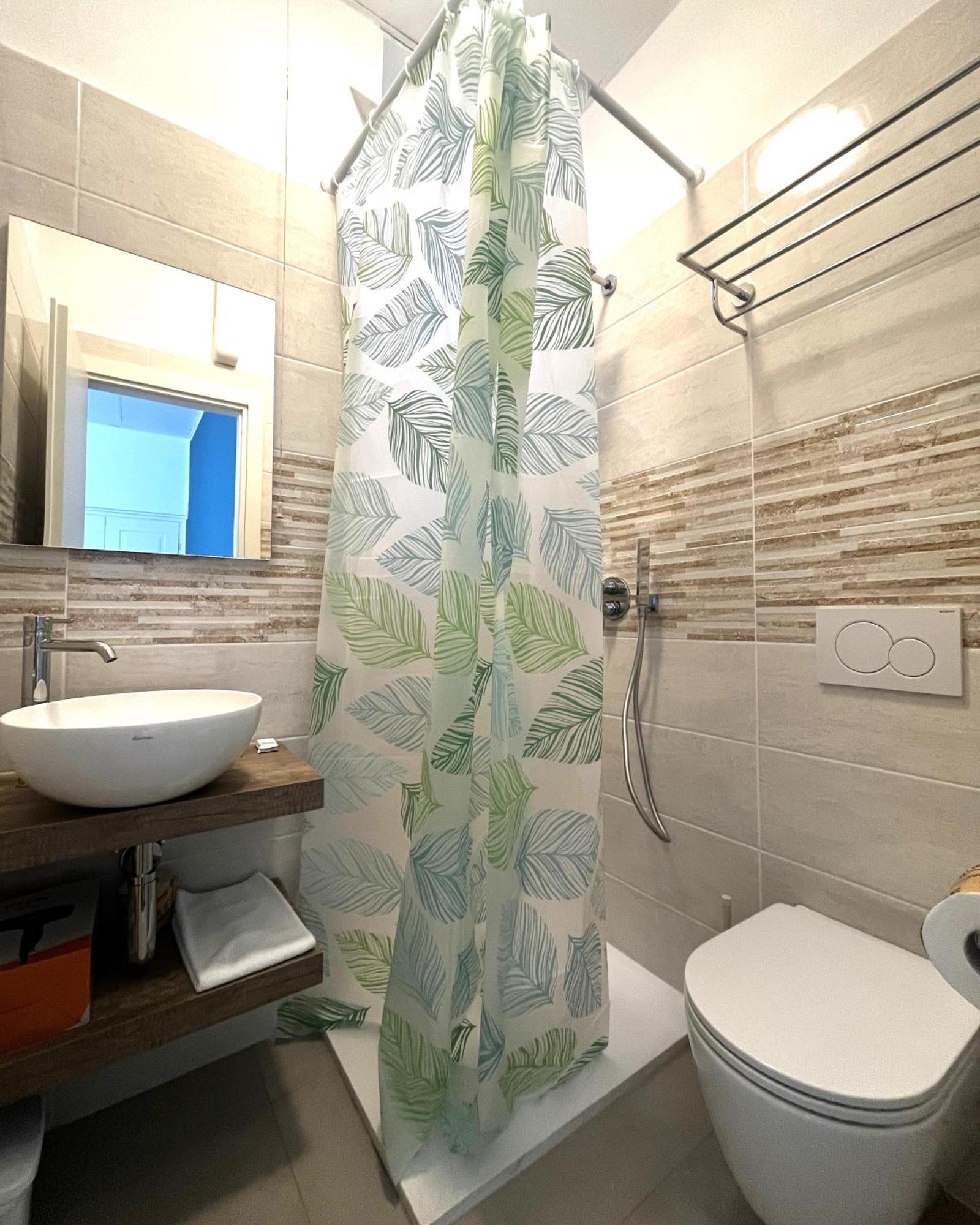 Hotel Baia Di Леванто Екстериор снимка